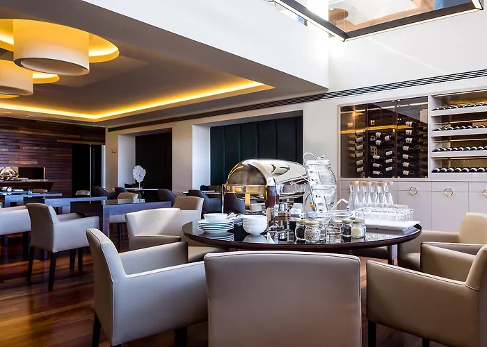 4615 Hotel